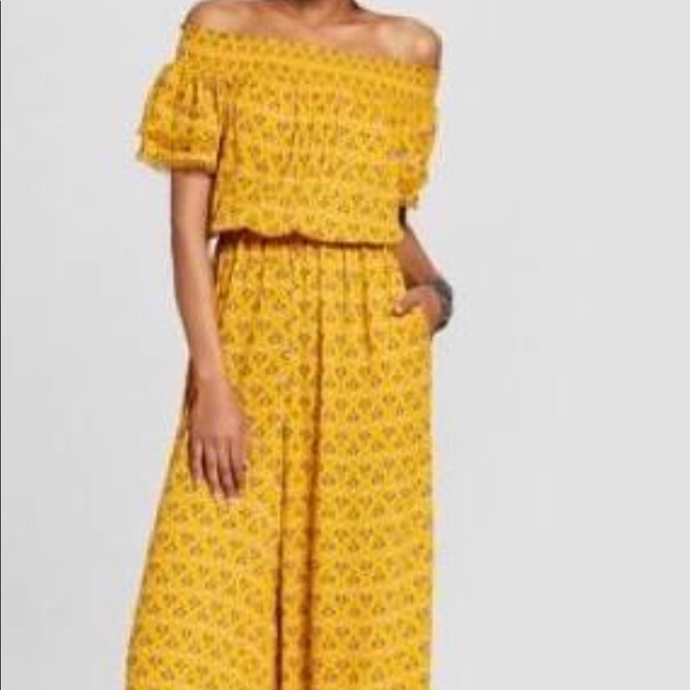 Jumpsuit off shoulders